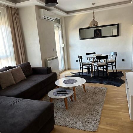 Apartman Dm Βελιγράδι Εξωτερικό φωτογραφία
